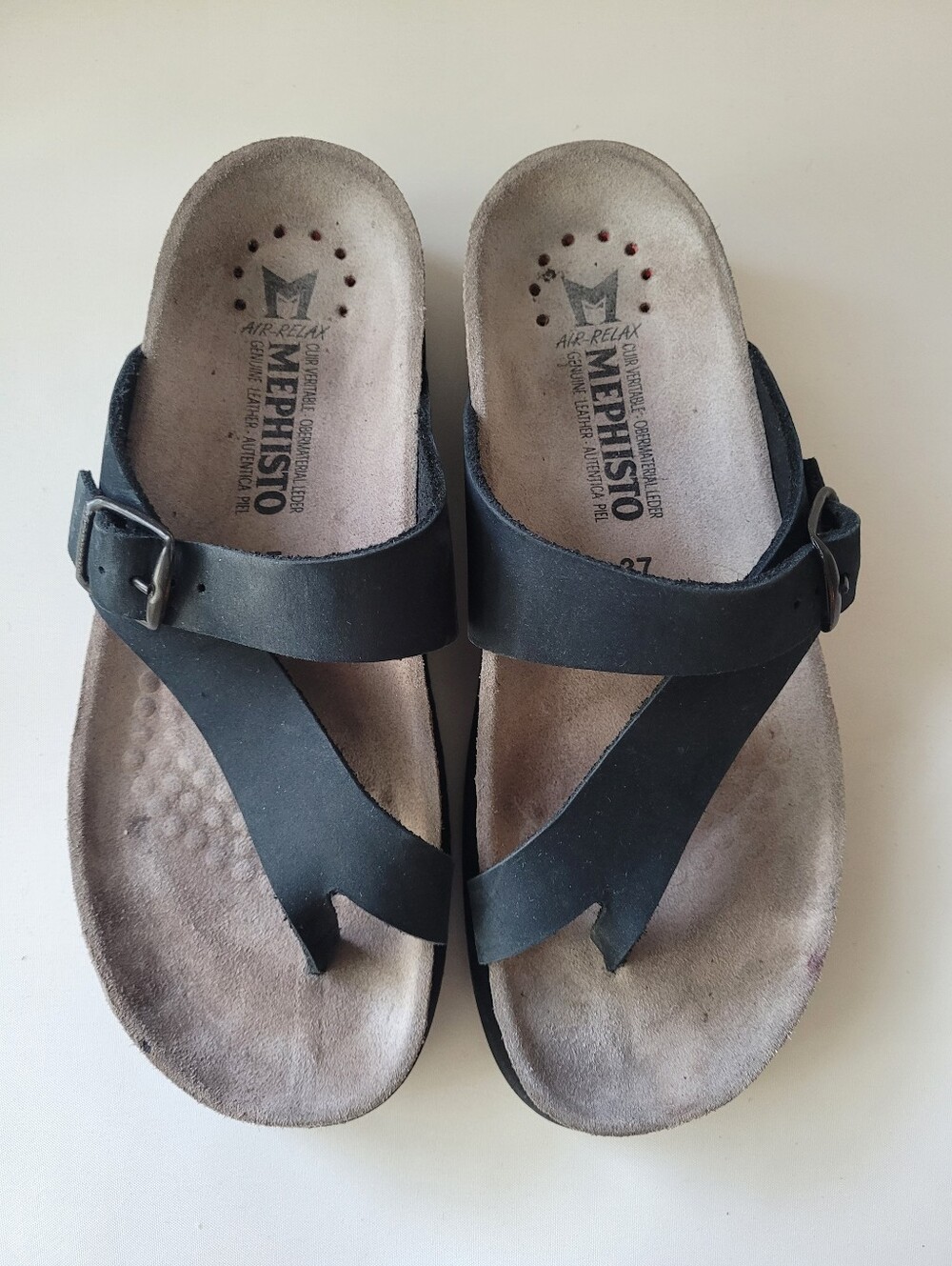 Mephisto Women's Helen Black Leather Toe-post Sandals Size 37/US 7
